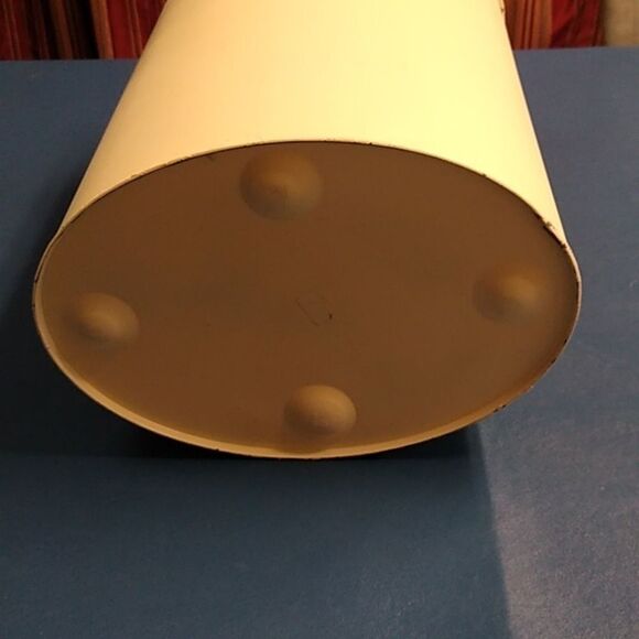 Floral Painted Toleware? Metal Waste Bin Decorative cut outs upper edge - Picture 4 of 13